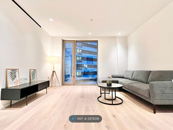 1 Bedroom Flat To Rent In Lewis Cubitt Square, London, N1C