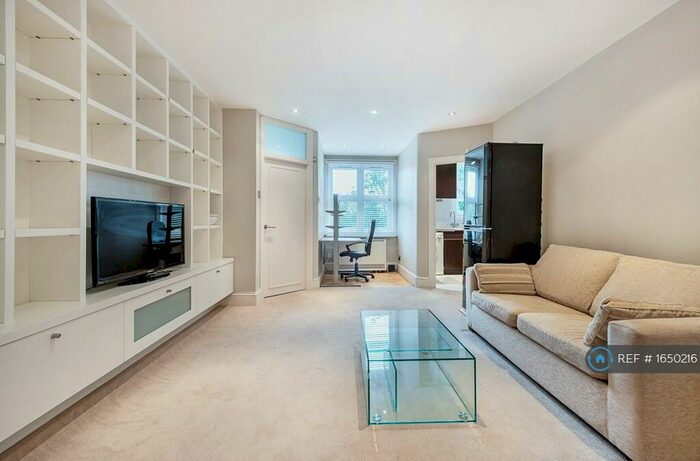 Studio To Rent In Addison House, London, NW8