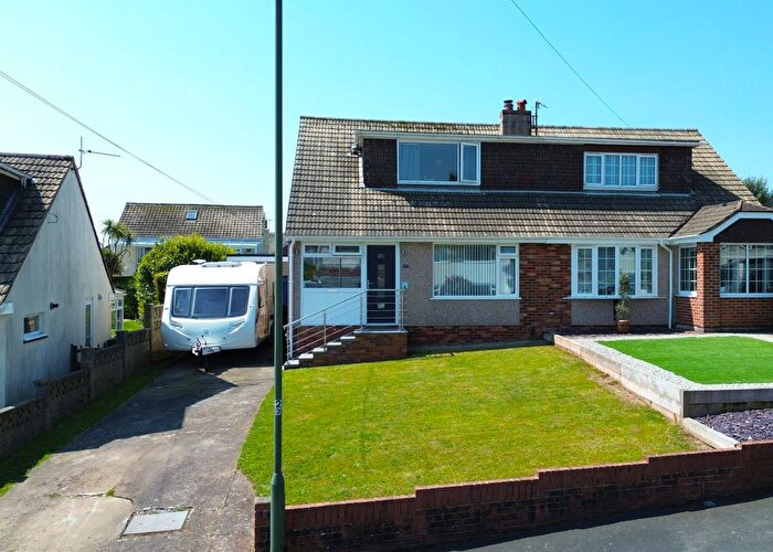 4 Bedroom Semi-detached House For Sale In Duchy Drive, Preston, Paignton, TQ3