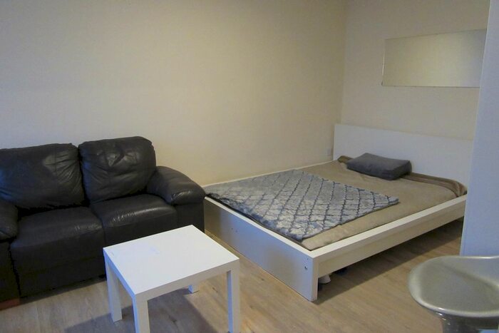 1 Bedroom Flat To Rent In Coleridge Street, Liverpool L6