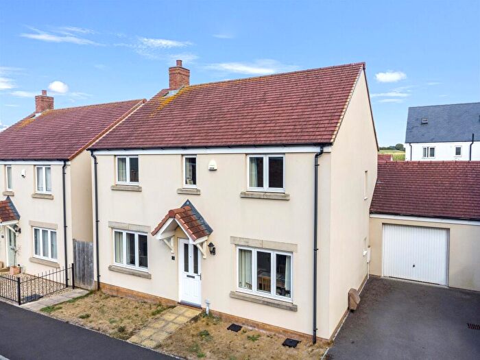 4 Bedroom Detached House For Sale In Twelve Acres, Sherborne - No Onward Chain, DT9