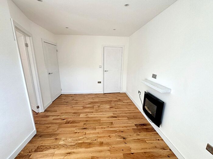 1 Bedroom Flat To Rent In Roebourne Way, North Woolwich, E16