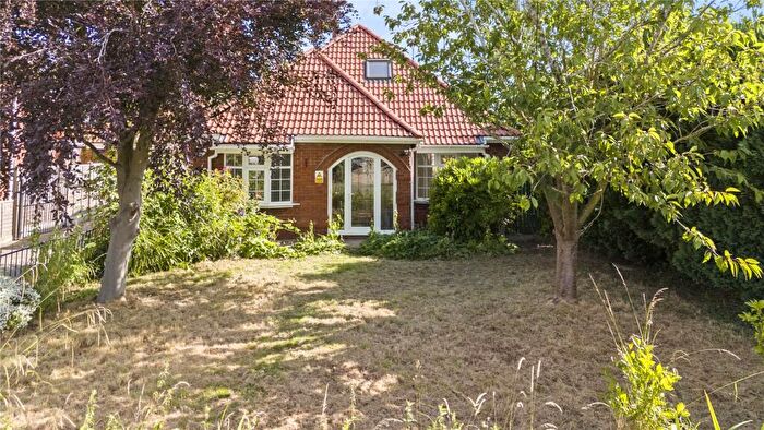 4 Bedroom Bungalow For Sale In Main Road, Aylesby, Lincolnshire, DN37