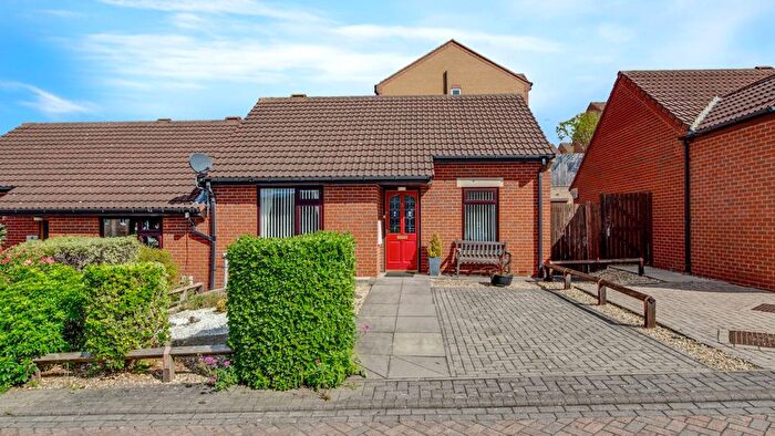 2 Bedroom Bungalow For Sale In Hazel Bank, Alverthorpe, WF2