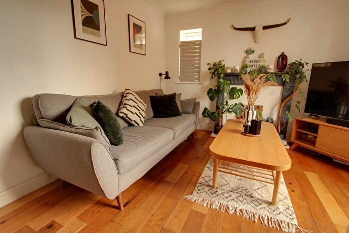 3 Bedroom End Of Terrace House For Sale In Four Acres, Shepton Mallet, BA4