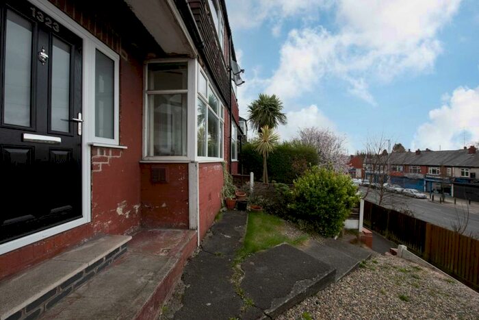 3 Bedroom Semi-Detached House To Rent In Rochdale Road, Higher Blackley, M9