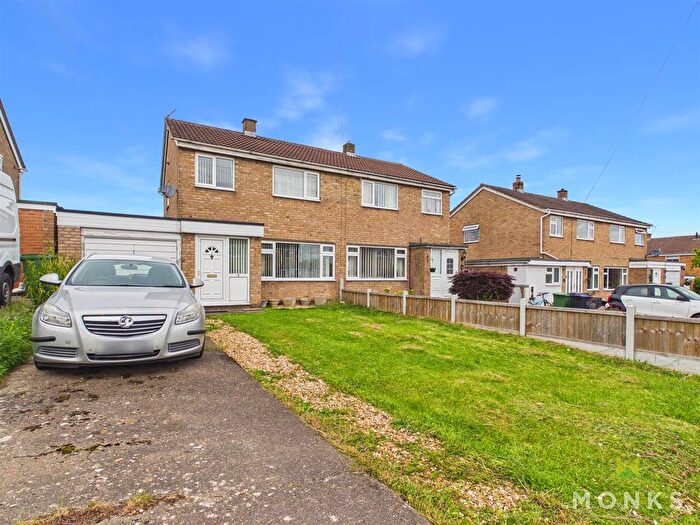 3 Bedroom Semi-detached House For Sale In Meadowbrook, Bayston Hill, Shrewsbury, SY3