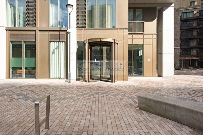 1 Bedroom Flat To Rent In Jaquard Point, Tapestry Way, London, E1