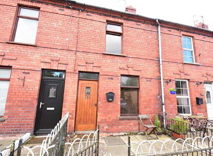 2 Bedroom Mid Terraced House For Sale In Raceview, Antrim, BT41