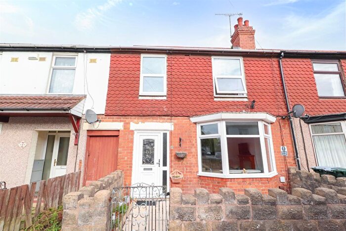 3 Bedroom End Terrace House To Rent In Nethermill Road, Lower Coundon, Coventry, CV6