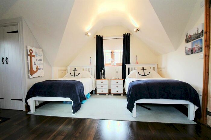 Studio To Rent In Playhatch, Henley-On-Thames, Oxfordshire RG4