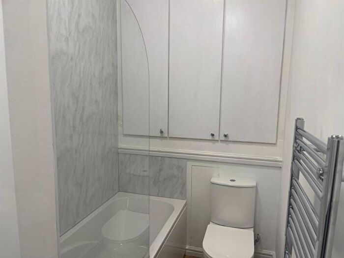 2 Bedroom Apartment To Rent In West Road, Buxton, SK17