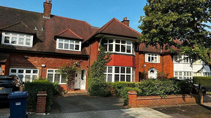5 Bedroom House To Rent In Harman Drive, London, NW2