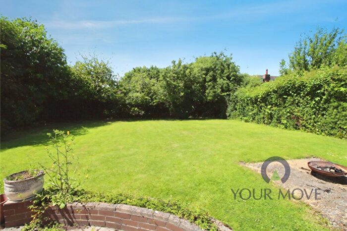 3 Bedroom Semi-Detached House To Rent In Queens Crescent, Bedford, Bedfordshire, MK41
