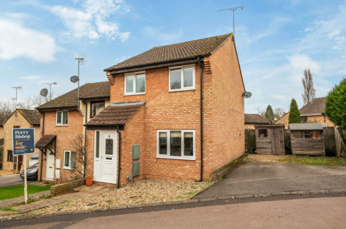 3 Bedroom End Of Terrace House For Sale In Barrington Road, Watchfield, Oxfordshire, SN6