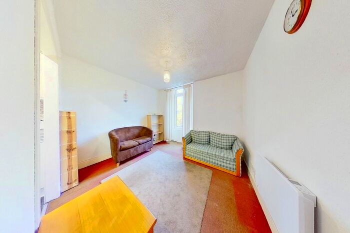 1 Bedroom Flat To Rent In Dens Road, Stobswell, Dundee DD3