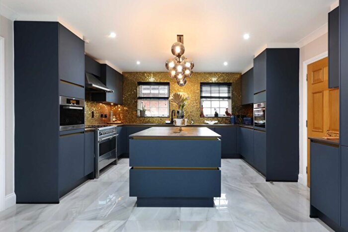 6 Bedroom Detached House For Sale In Templewood Lane, Farnham Common, SL2