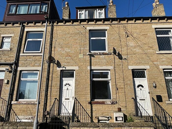 3 Bedroom Terraced House To Rent In Dawson Terrace, Bradford, West Yorkshire, BD4
