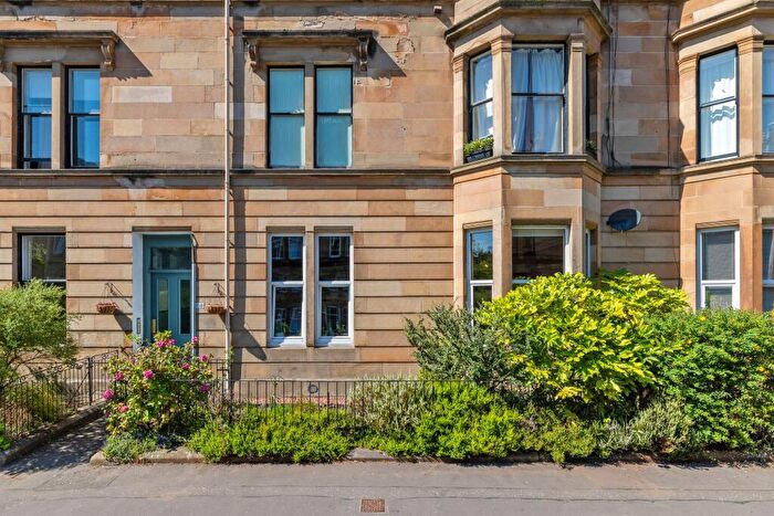 3 Bedroom Flat For Sale In Kenmure Street, Pollokshields, G41