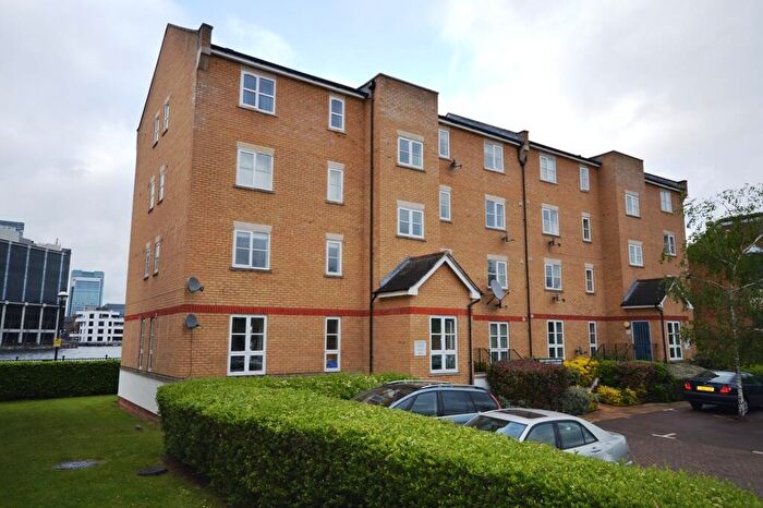 2 Bedroom Flat To Rent In Wheat Sheaf Close, Isle Of Dogs, E14