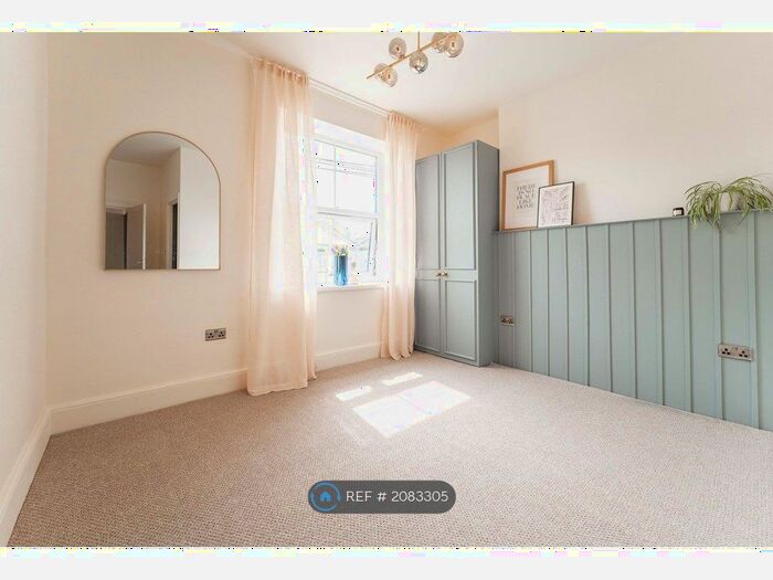 1 Bedroom Flat To Rent In Lowtown, Pudsey, LS28