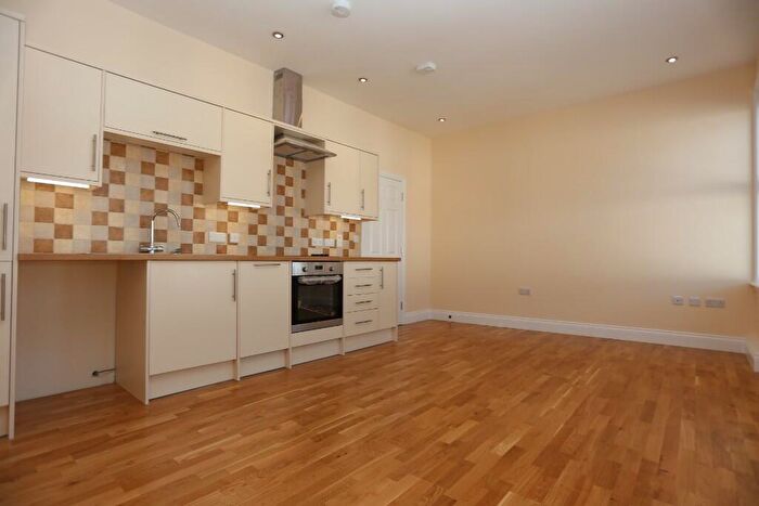 2 Bedroom Flat To Rent In Blatchington Road, Hove, East Sussex, BN3
