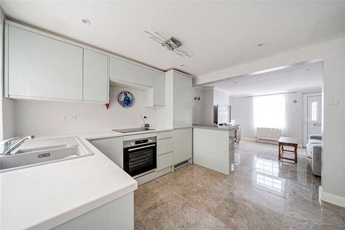 1 Bedroom End Of Terrace House To Rent In London Road, Sevenoaks, Kent, TN13