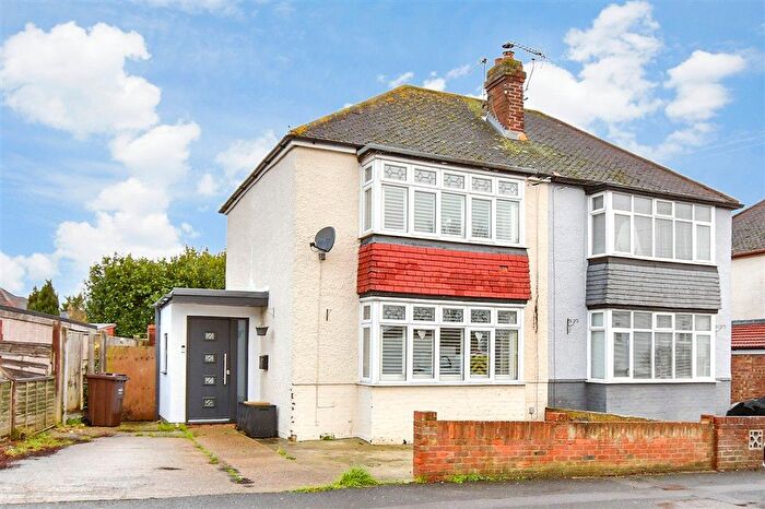 2 Bedroom Semi Detached House For Sale In Haig Avenue, Rochester, Kent, ME1