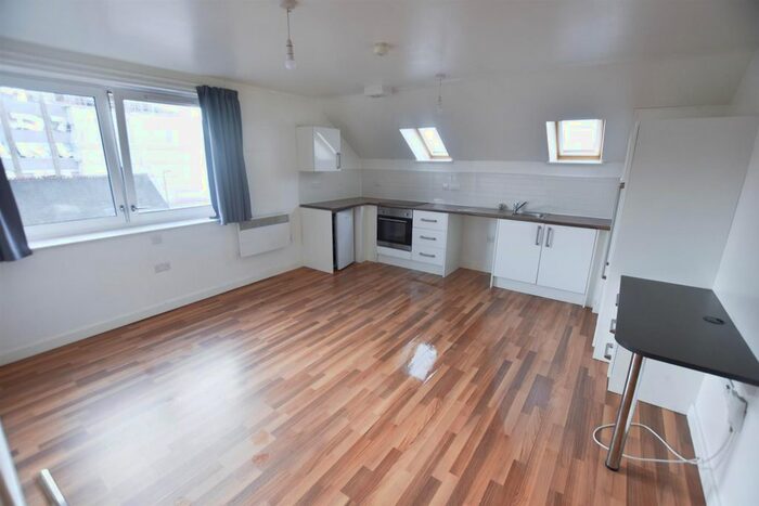 Studio To Rent In Erskine Street, Leicester, LE1