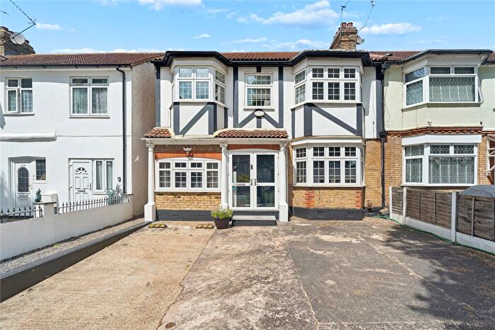 6 Bedroom Semi Detached House For Sale In Rush Green Road, Romford, RM7