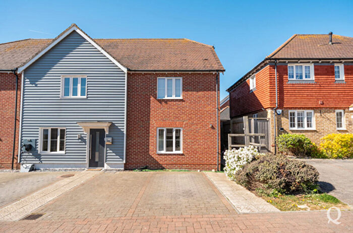 2 Bedroom End Of Terrace House For Sale In Ringlet Grove, Iwade, Sittingbourne, Kent, ME9