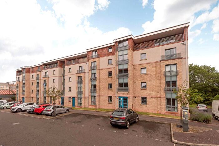 2 Bedroom Flat For Sale In Papermill Wynd, Bellevue, Edinburgh, EH7