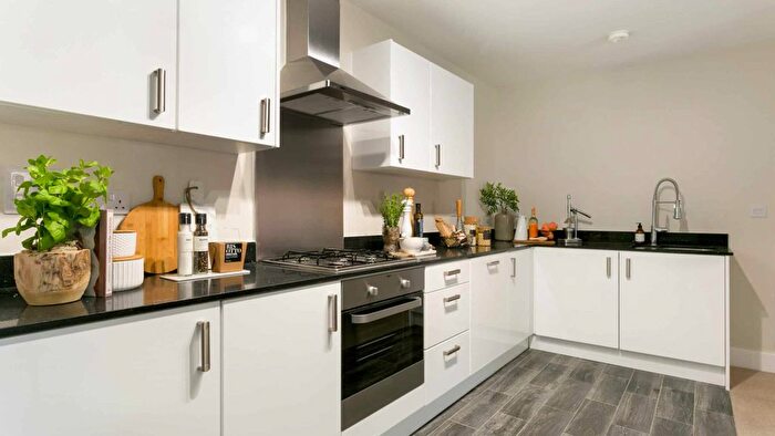 3 Bedroom Detached House For Sale In Holden Road, Hemel Hempstead, HP3