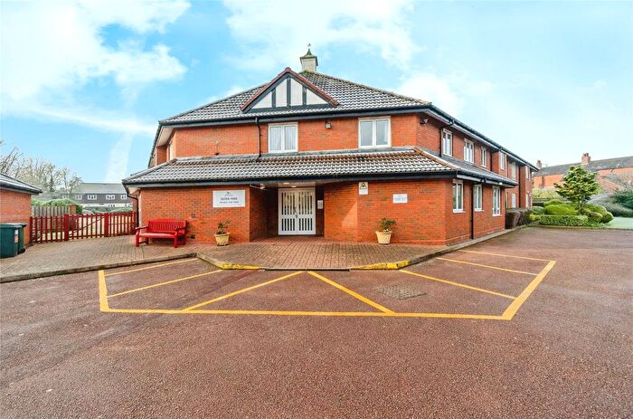 1 Bedroom Flat For Sale In High Street, Albrighton, Wolverhampton, Shropshire, WV7
