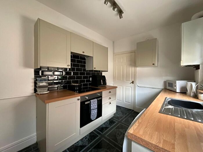 2 Bedroom Flat For Sale In Birchington Avenue, South Shields, NE33