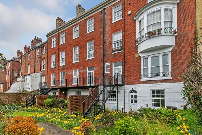 1 Bedroom Flat To Rent In St. Peter Street, Princess Court St. Peter Street, SO23
