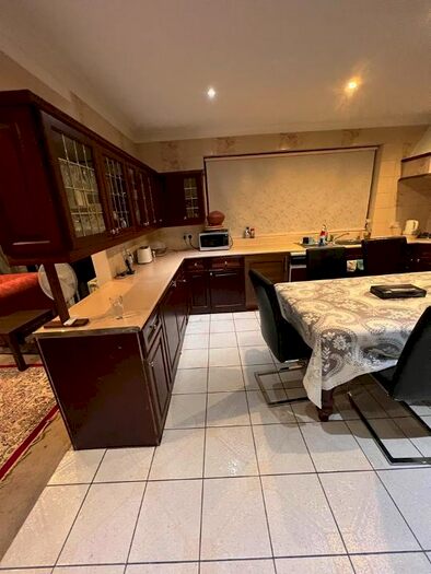 5 Bedroom Terraced House To Rent In Arden Mhor, Pinner, HA5