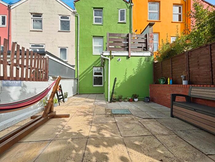 1 Bedroom Flat For Sale In Arnos Street, Bristol, BS4