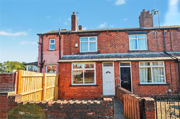 2 Bedroom Terraced House For Sale In Wooler Avenue, Leeds, West Yorkshire, LS11