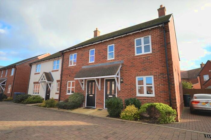 2 Bedroom Property To Rent In Eyres Road, Amesbury, Salisbury, SP4