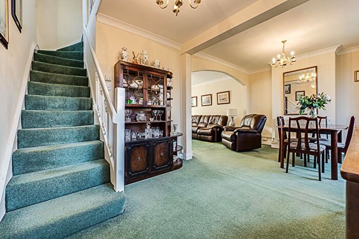 3 Bedroom Semi-Detached House For Sale In West Glebe Road, Corby, NN17