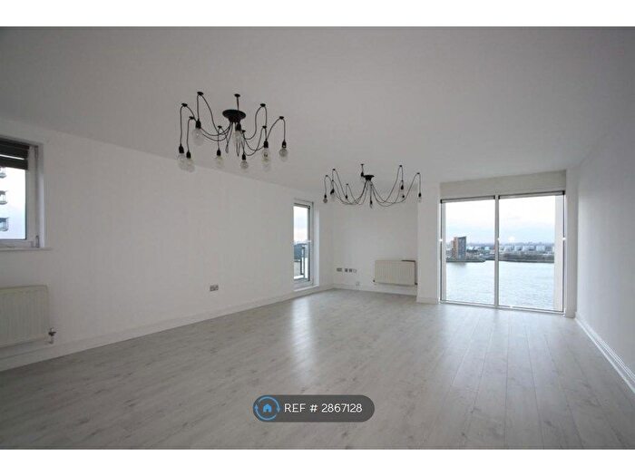 2 Bedroom Flat To Rent In Erebus Drive, London, SE28