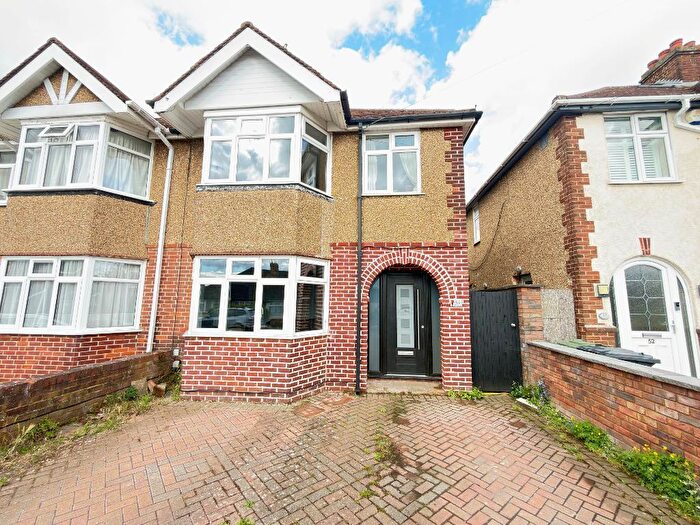 3 Bedroom Semi-Detached House For Sale In Shakespeare Road, Poets Area, Luton, Bedfordshire, LU4