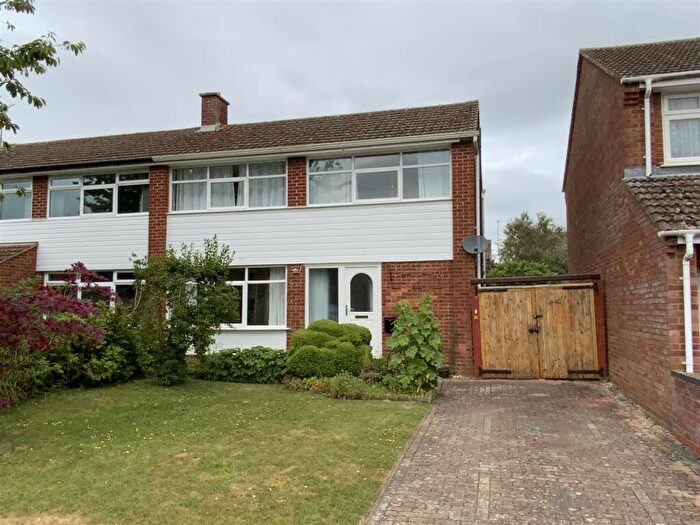 3 Bedroom Semi-Detached House For Sale In Eastfield Crescent, Yardley Gobion, Towcester, NN12