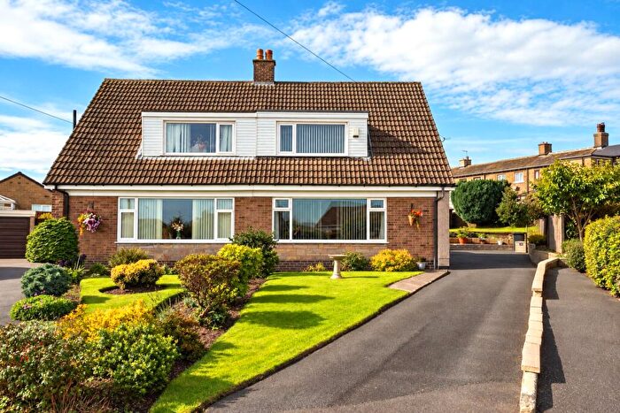 3 Bedroom Semi-Detached Bungalow For Sale In Aysgarth Crescent, Mount Tabor, Halifax, West Yorkshire, HX2