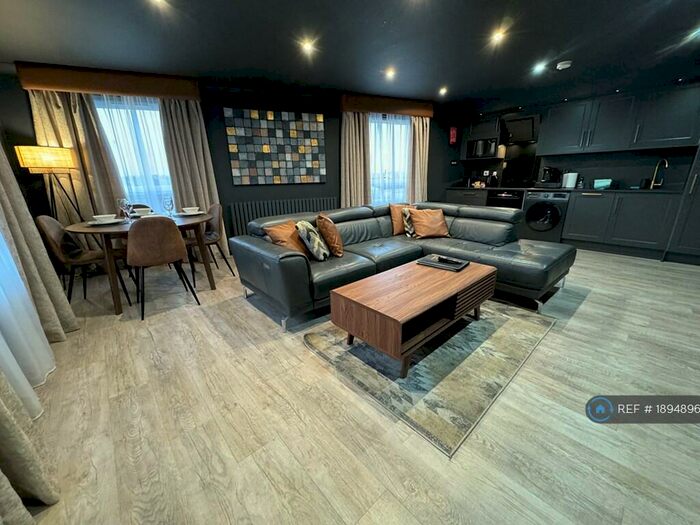 2 Bedroom Flat To Rent In Barrland Street, Glasgow, G41