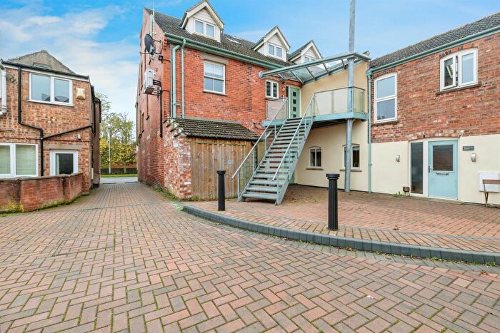 1 Bedroom Apartment For Sale In Bridge Street, Saxilby, Lincoln, LN1