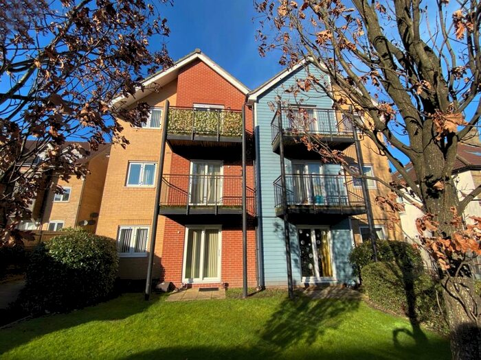 2 Bedroom Flat To Rent In Boston Place, Portswood Road, Southampton, SO17