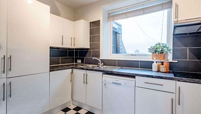 4 Bedroom Flat To Rent In Park Road, London, NW8