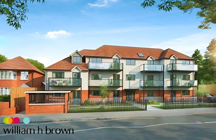 2 Bedroom Flat To Rent In Purfleet Road, Aveley, South Ockendon, RM15
